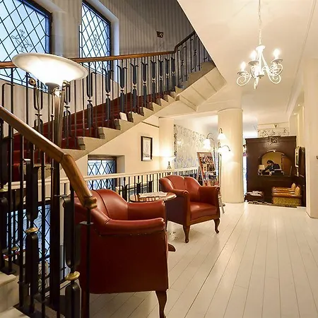 Rezime Civilization Hotel Belgrad